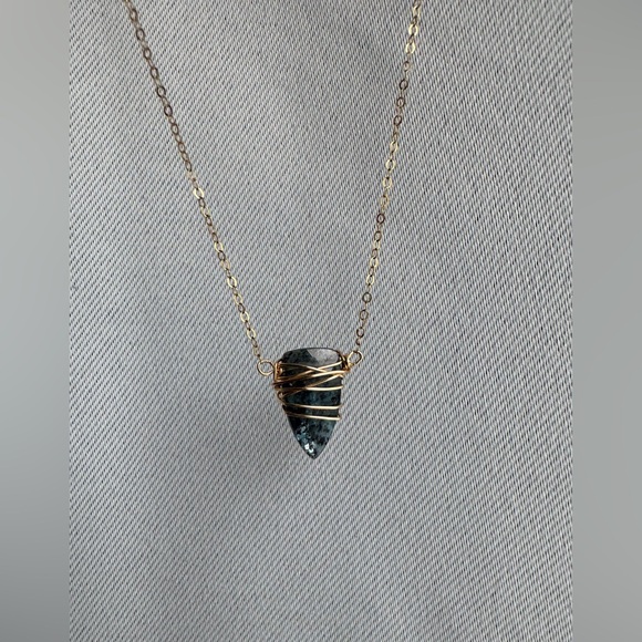 Blue Kyanite Necklace - 14K Gold-Filled Chain - from High-End Boutique - Picture 3 of 5